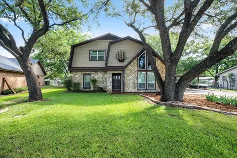 4106 Norfolk Bay Ct, Granbury, TX 76049