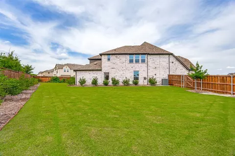 3800 Sky Dr, Sherman, TX 75090