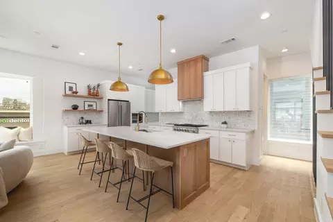 4303 Cedar Springs Rd #102, Dallas, TX 75219
