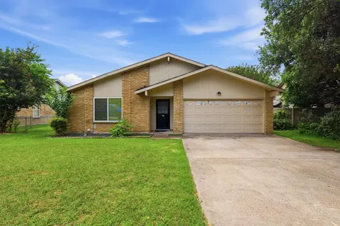 510 Dean Ct, Duncanville, TX 75137