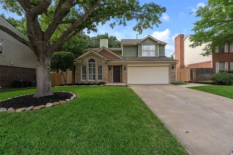 5579 Rocky Mountain Rd, Fort Worth, TX 76137