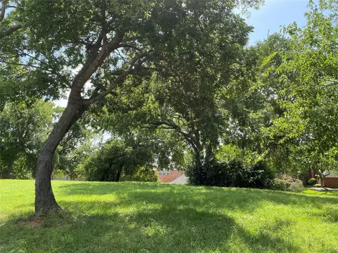 702 S Alamo Rd, Rockwall, TX 75087