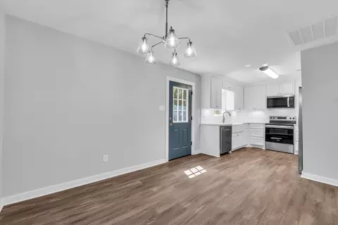 Dining - 3608 N 26th St, Waco, TX 76708 photo 1 of 2