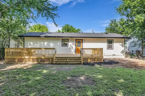 Exterior - 3608 N 26th St, Waco, TX 76708 photo 7 of 9