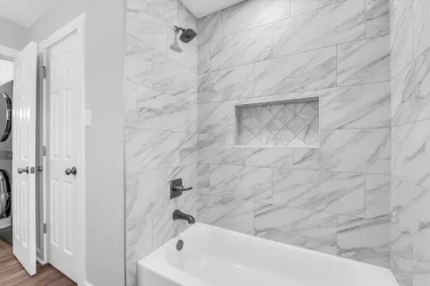 Bath - 3608 N 26th St, Waco, TX 76708 photo 4 of 4