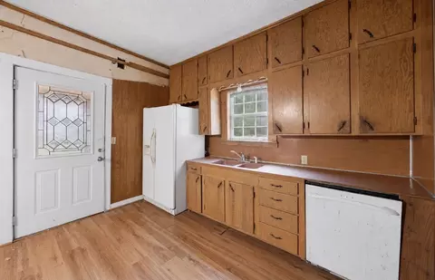 Kitchen - 502 S Elm St, Celeste, TX 75423 photo 1 of 2