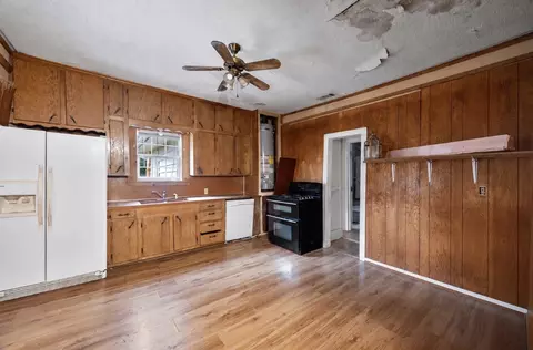 Kitchen - 502 S Elm St, Celeste, TX 75423 photo 2 of 2