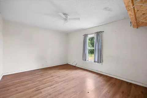 Bedroom - 502 S Elm St, Celeste, TX 75423 photo 3 of 5