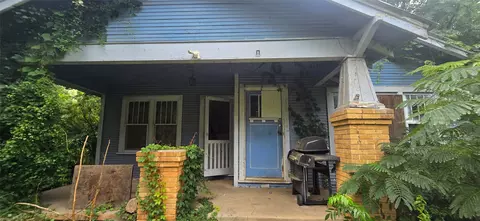 1008 San Augustine St, Center, TX 75935