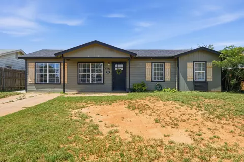 5382 Laguna Dr, Abilene, TX 79605