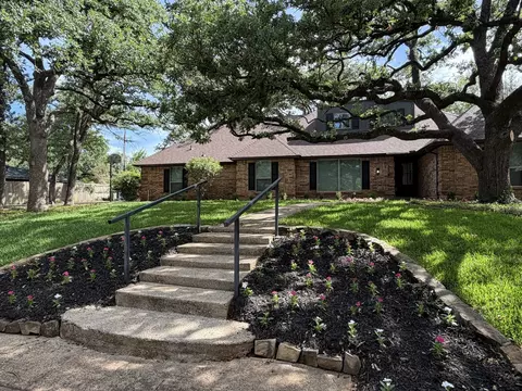 3609 Country Club Rd, Arlington, TX 76013
