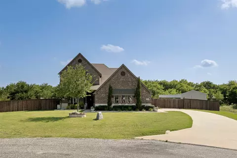 2201 Henson Ln, Nevada, TX 75173