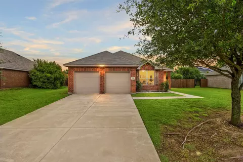 230 Colt Dr, Waxahachie, TX 75165