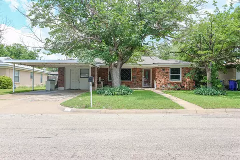 617 June Dr, White Settlement, TX 76108