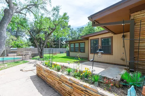 109 Circle Of Holly, Abilene, TX 79605
