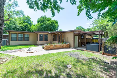 109 Circle Of Holly, Abilene, TX 79605