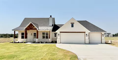 2012 Collin St, Weatherford, TX 76085