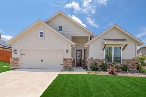 1412 Whitetail Ln, Azle, TX 76020