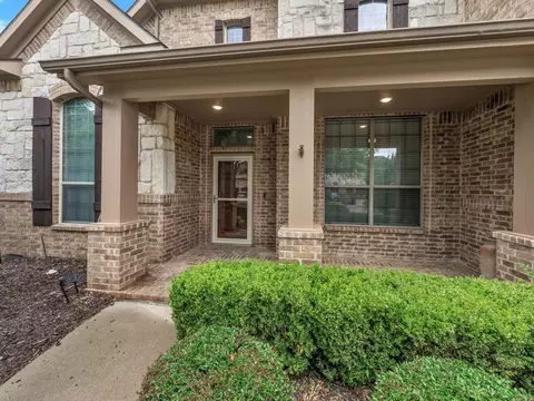 Exterior - 920 Ethan Rd, Argyle, TX 76226 photo 2 of 4