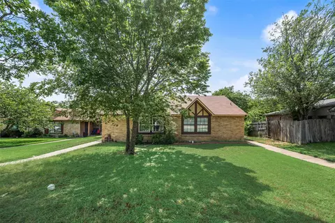512 Matterhorn St, Cedar Hill, TX 75104