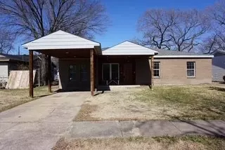 134 W Cober Dr, Grand Prairie, TX 75051