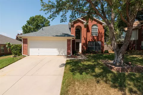 747 Cedar Leaf Cir, Lake Dallas, TX 75065