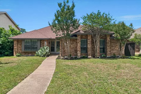 9107 Sweetwater Dr, Dallas, TX 75228