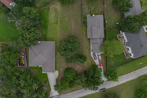 563 Valley Dr, Oak Point, TX 75068