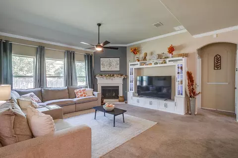 373 Pin Cushion Trl, Burleson, TX 76028