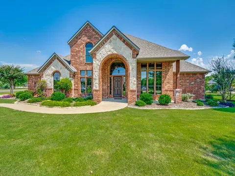 2712 Oakwood Dr, Celina, TX 75009