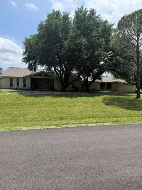 4 Glencove Cir, Lucas, TX 75002