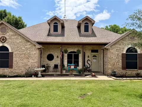 3220 Skinner Rd, Midlothian, TX 76065