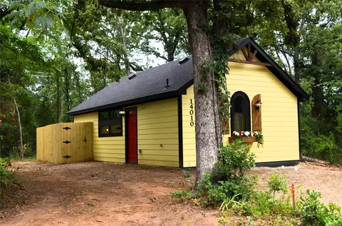 13981 Doc Holiday Dr, Log Cabin, TX 75148