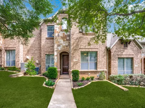 1402 Hampton Rd, Grapevine, TX 76051