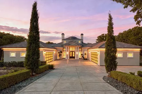 8600 Baltusrol Dr, Flower Mound, TX 75022