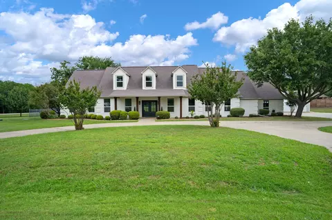 890 Topaz Ln, Oak Point, TX 75068