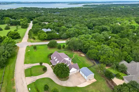 890 Topaz Ln, Oak Point, TX 75068