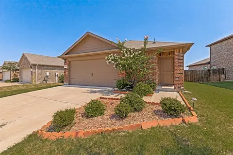 2425 Russell St, Crandall, TX 75114