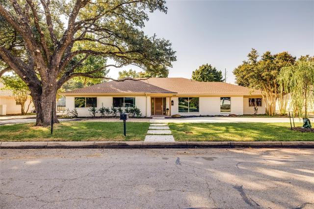 7017 Serrano Dr, Fort Worth, TX 76126