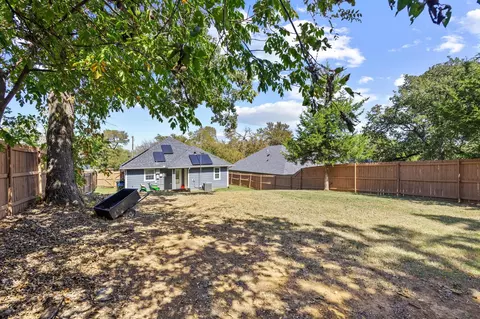 Exterior - 608 E Shepherd St, Denison, TX 75021 photo 10 of 10