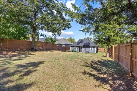 Exterior - 608 E Shepherd St, Denison, TX 75021 photo 9 of 10