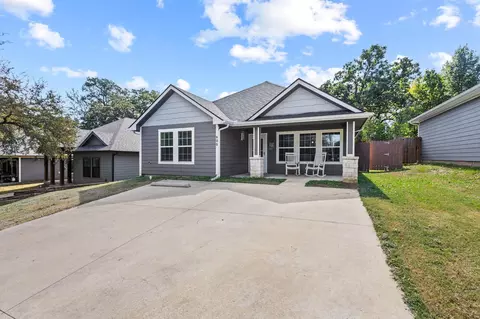 608 E Shepherd St, Denison, TX 75021