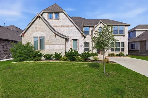 208 Lakewood Ln, Ponder, TX 76259