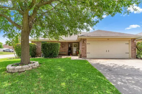 601 Westmeadow Dr, Cleburne, TX 76033