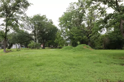 118 Norris St, Commerce, TX 75428