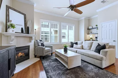 4058 Buena Vista St #E, Dallas, TX 75204