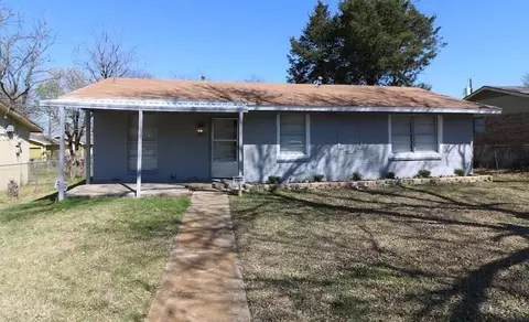 9821 Bluffcreek Dr, Dallas, TX 75227