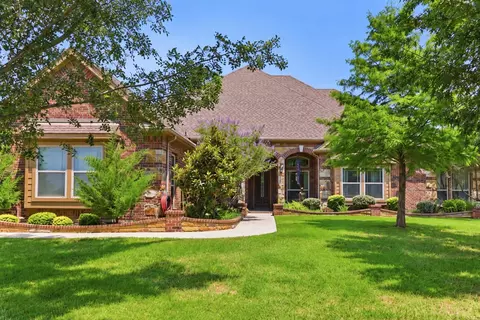 186 Las Colinas Trl, Cross Roads, TX 76227