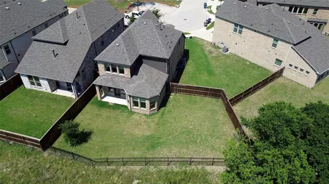 3100 Greenbriar Dr, Celina, TX 75009