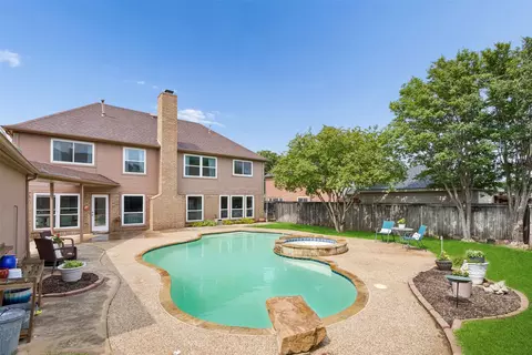 703 Foxmoor Dr, Highland Village, TX 75077